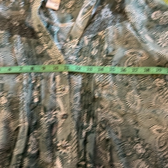 Gorgeous tunic blouse - Picture 7 of 10